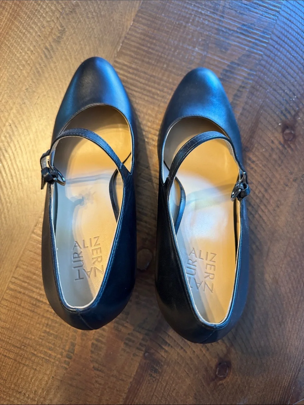 Naturalizer Talissa Black Leather Pumps
